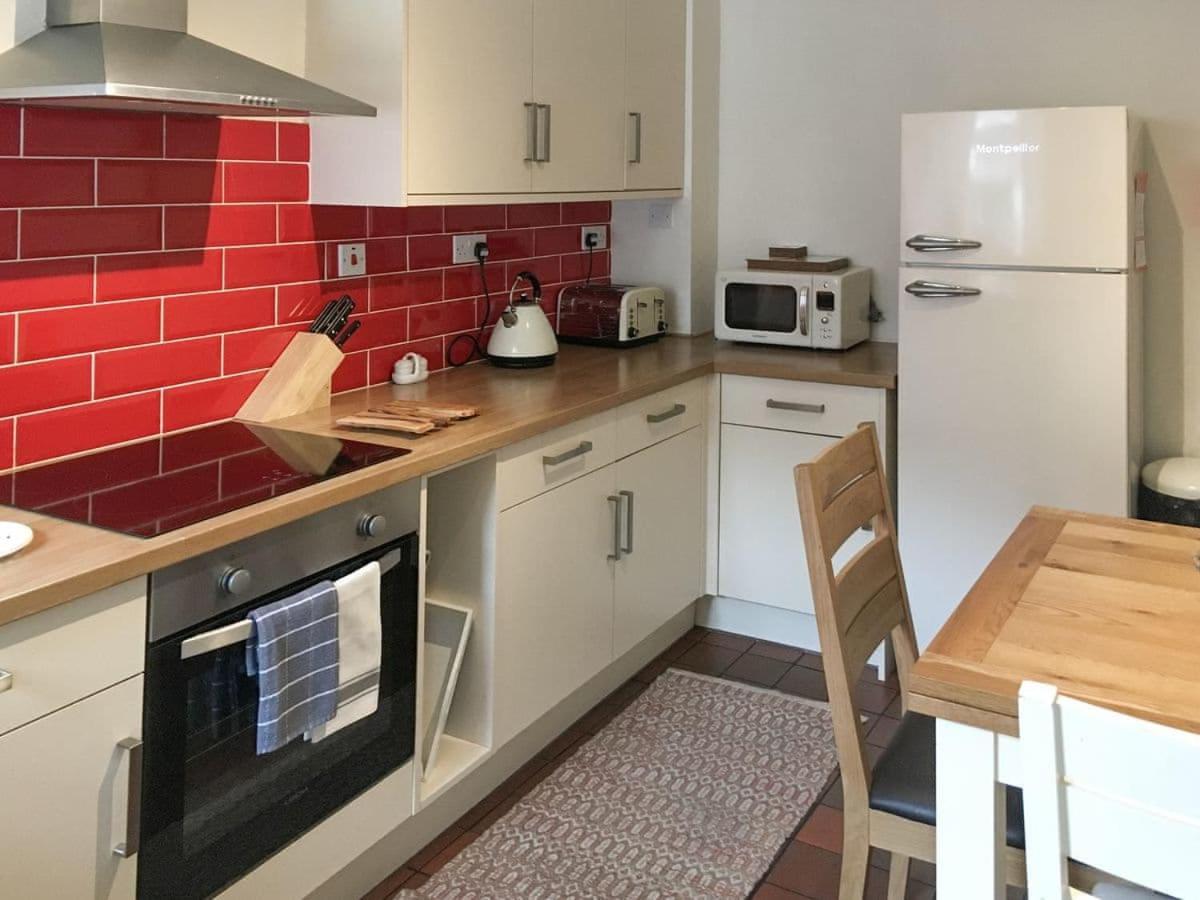Acorn Cottage Боунес-он-Уиндермер Экстерьер фото